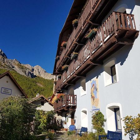 La Girandole Chambre D'Hotes Et Location D'Appartement Arvieux Esterno foto