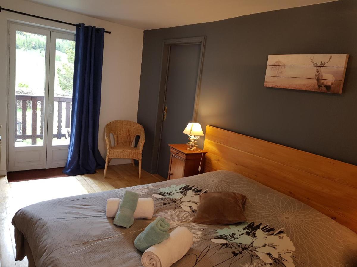 La Girandole Chambre D'Hotes Et Location D'Appartement Arvieux Esterno foto