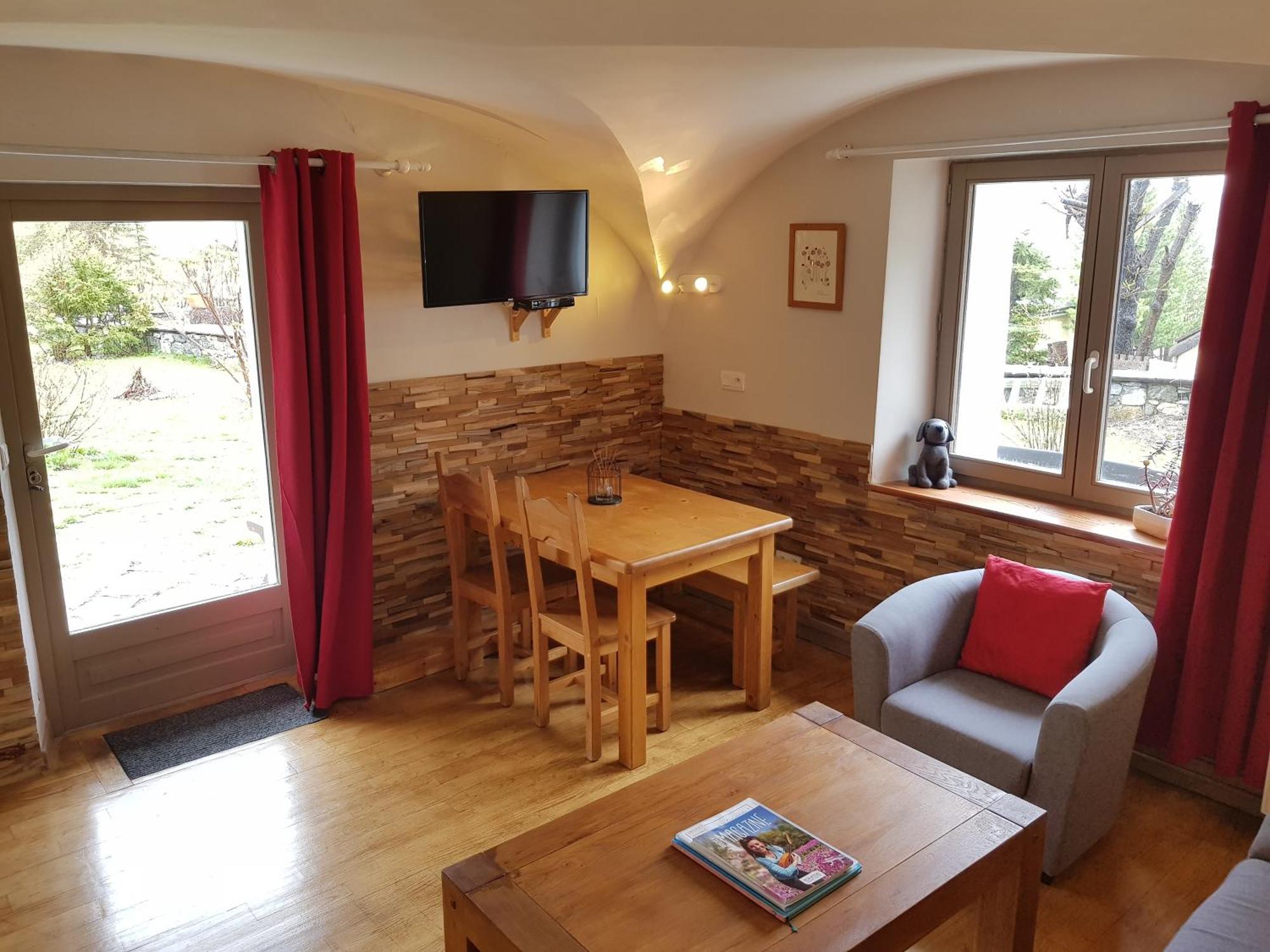 La Girandole Chambre D'Hotes Et Location D'Appartement Arvieux Esterno foto